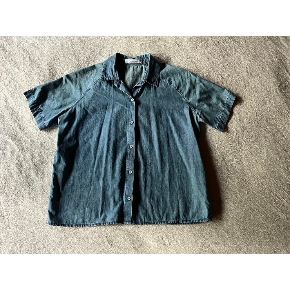 Everlane Denim Short Sleeve Button-Up Medium